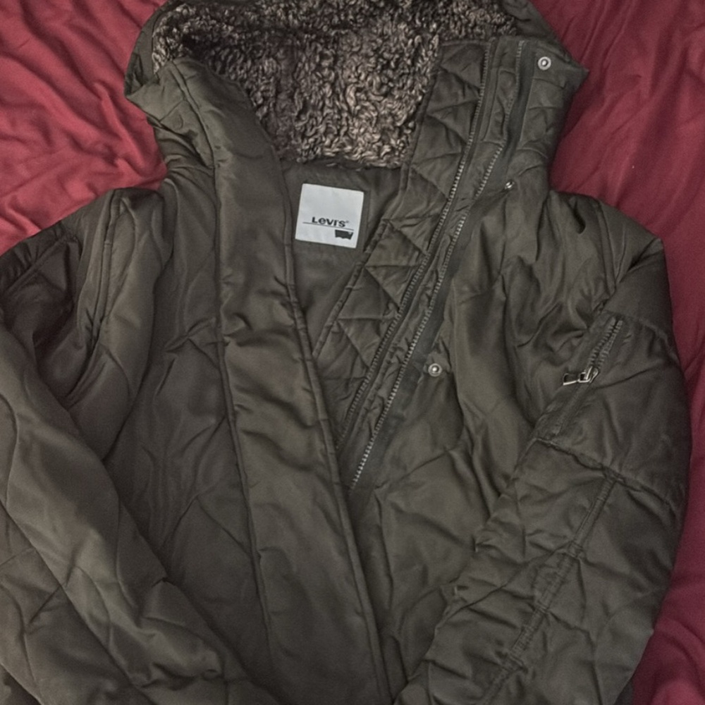 Levi’s Puffer Jacket